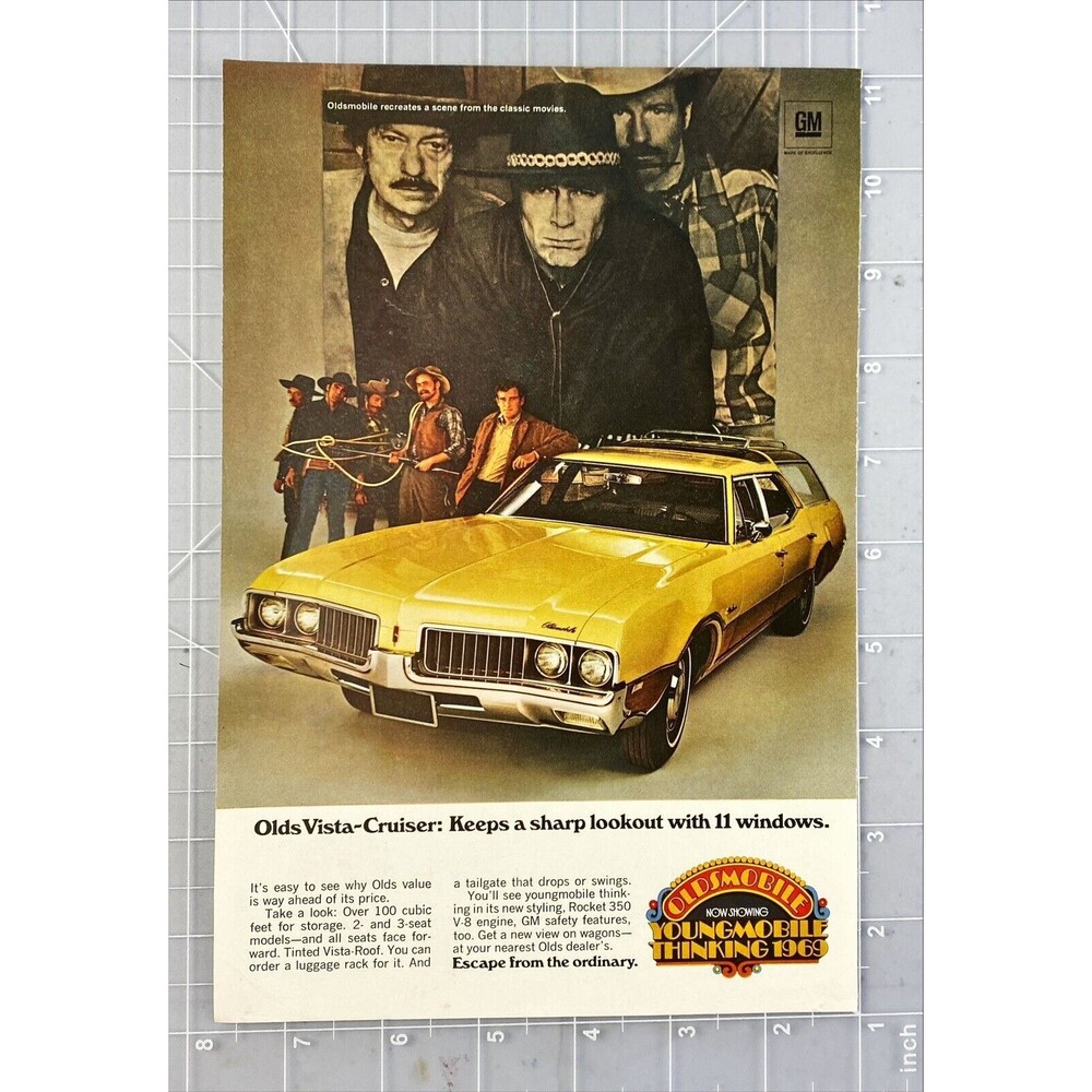 Oldsmobile Vista-Cruiser "Keeps Sharp Lookout with 11 Windows" Vtg Print Ad 1969